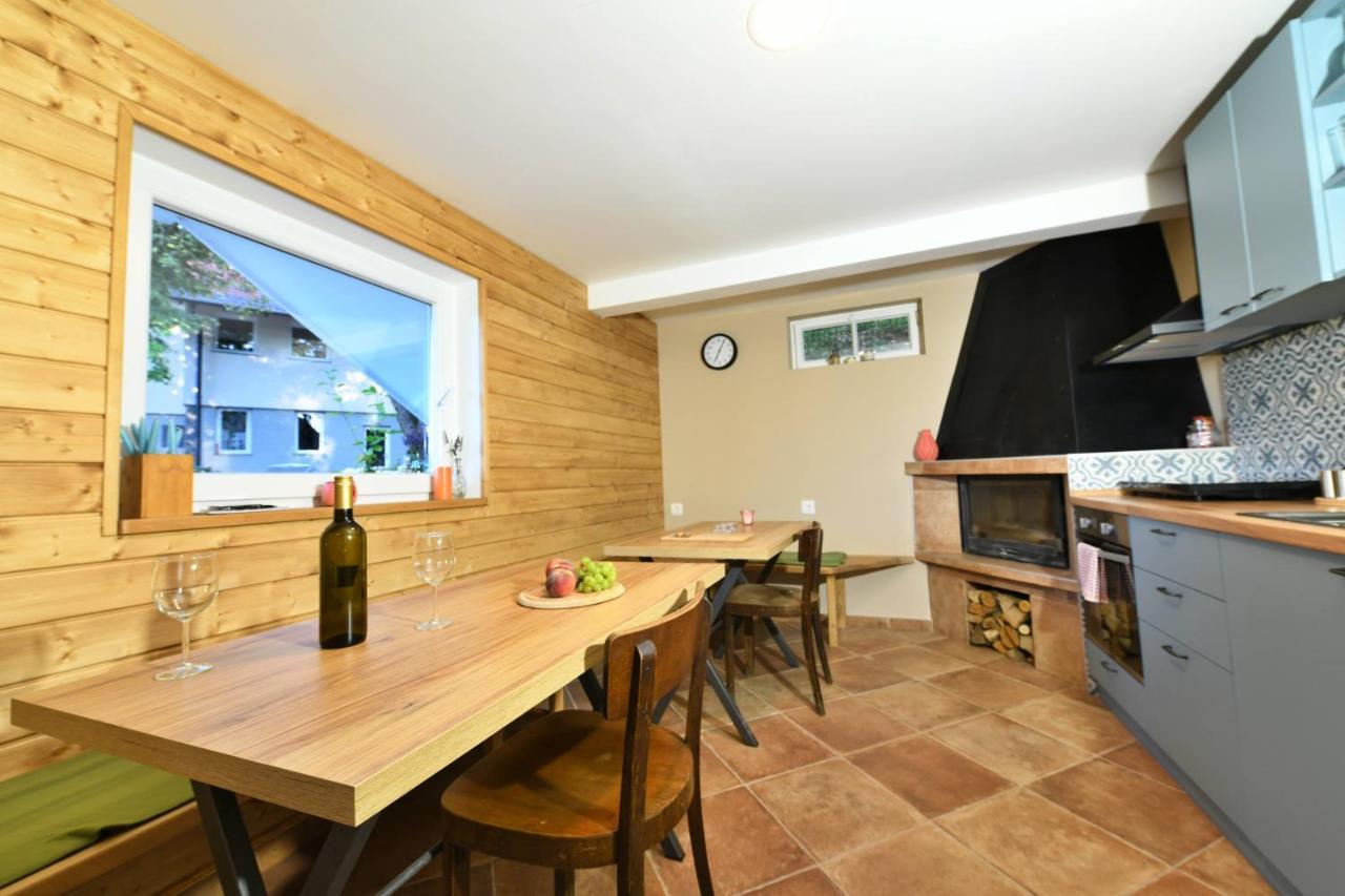 Apartmani Zagi Rakovica Kültér fotó